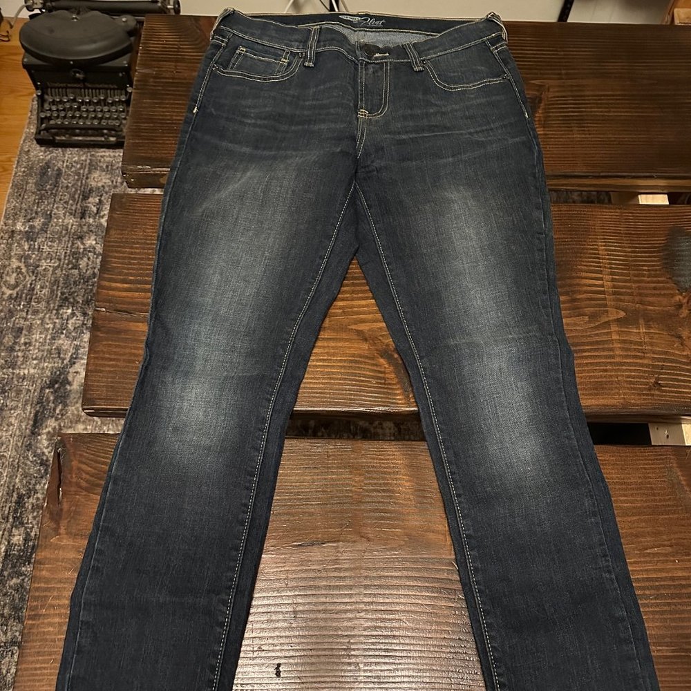 Old Navy - The Flirt - Denim Jeans - Women's Size 6